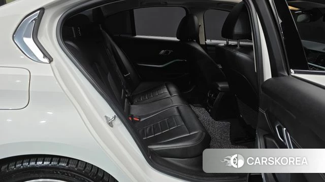 BMW 3 Series (G20) 2019 Белый из Кореи, фото 3