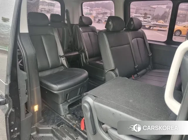 Hyundai Staria 2024 Черный из Кореи, фото 3