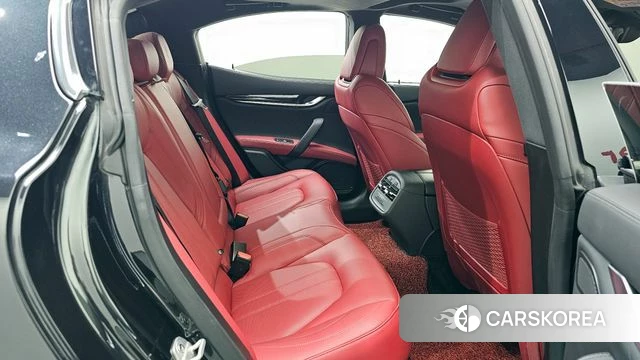 Maserati Ghibli 2022 Черный из Кореи, фото 3