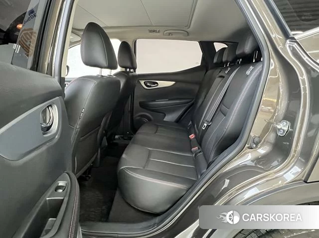 Nissan Qashqai 2023 Коричневый из Китая, фото 3