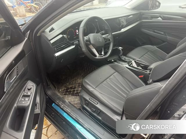 Volkswagen Passat 2024 Черный из Китая, фото 3