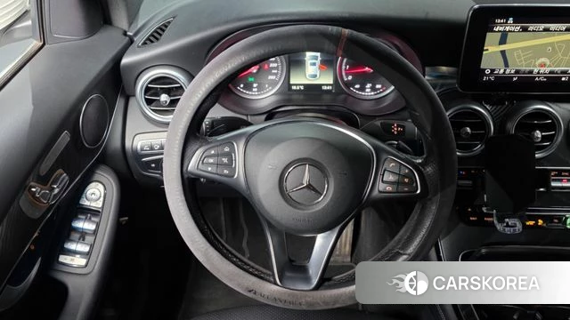 Mercedes-Benz GLC-Class X253 2019 Белый из Кореи, фото 3