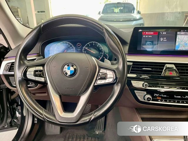 BMW 5 series 2019 Черный из Китая, фото 3