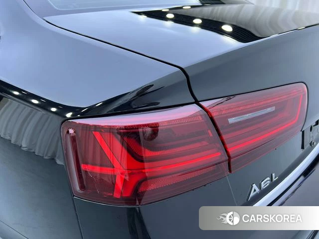 Audi A6L 2018 Черный из Китая, фото 3