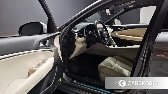 Genesis The New G70 2024 Серебряный из Кореи, фото 3