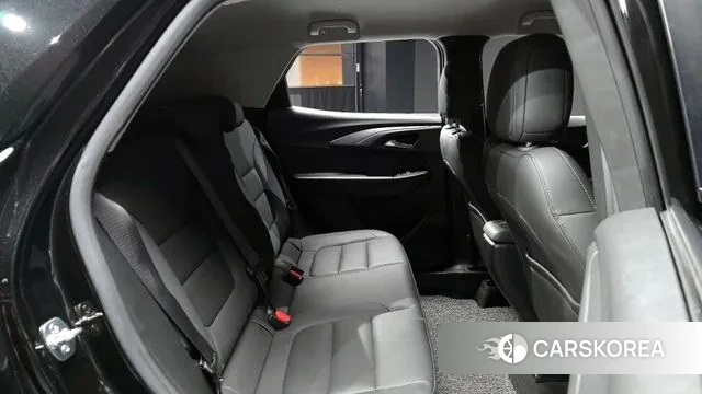 Chevrolet (GM Daewoo) The New Trail Blazer 2023 Черный из Кореи, фото 3