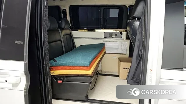 Hyundai Staria 2022 Белый из Кореи, фото 3