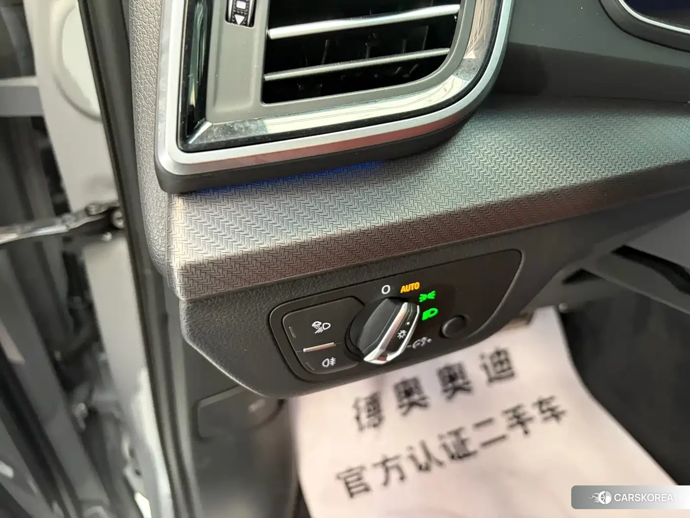 Audi Q5L 2025 Silver/gray из Китая, фото 4