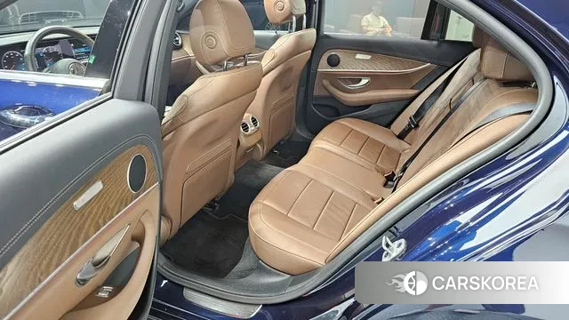 Mercedes-Benz E-Class W213 2021 Синий из Кореи, фото 3