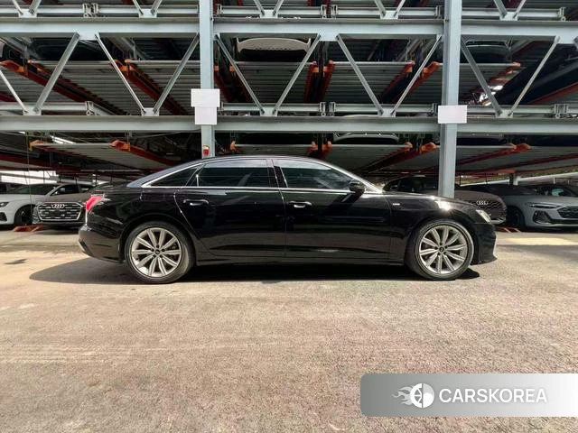 Audi A6L 2023 Черный из Китая, фото 3