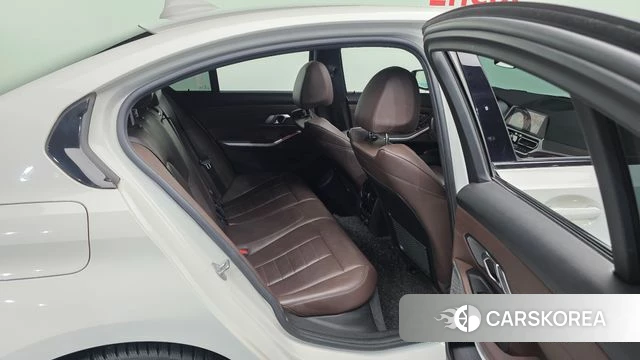 BMW 3 Series (G20) 2019 Белый из Кореи, фото 3
