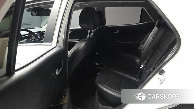 Kia Stonic 2018 Белый из Кореи, фото 3
