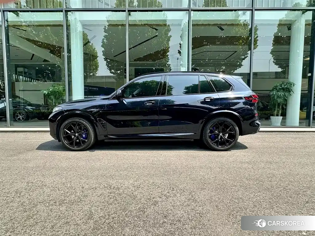 BMW X5 2024 Черный из Китая, фото 3