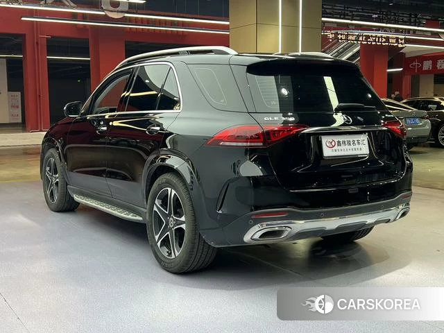Mercedes-Benz GLE (import) 2023 Черный из Китая, фото 3