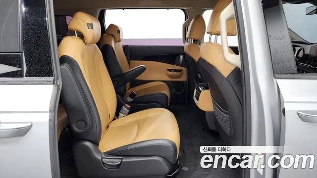 Kia Carnival 4th generation 2020 Серебряный из Кореи, фото 3