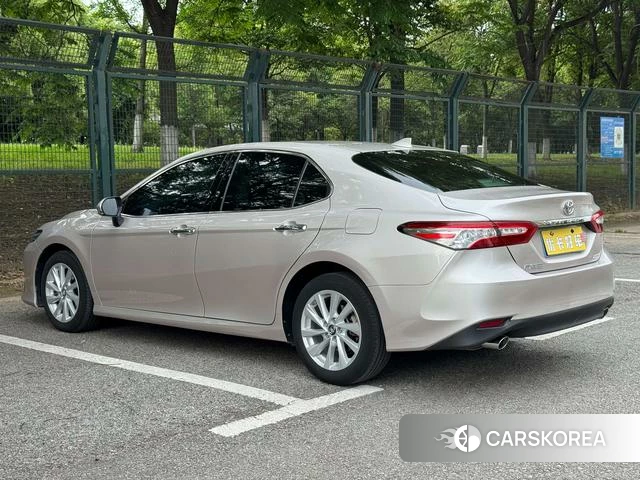 Toyota Camry 2021 Шампань из Китая, фото 3