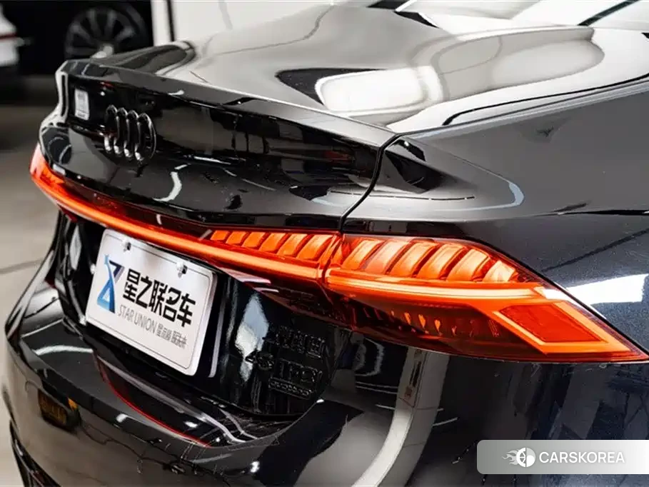 Audi A7L 2025 Черный из Китая, фото 3