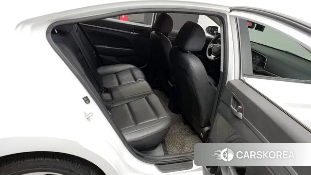 Hyundai Avante AD 2018 Белый из Кореи, фото 3