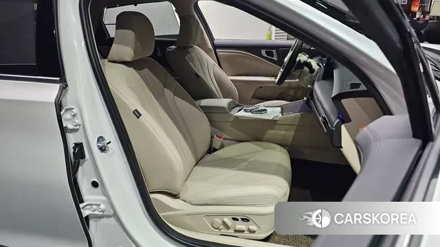 Kia The New K8 Hybrid 2024 Белый из Кореи, фото 3