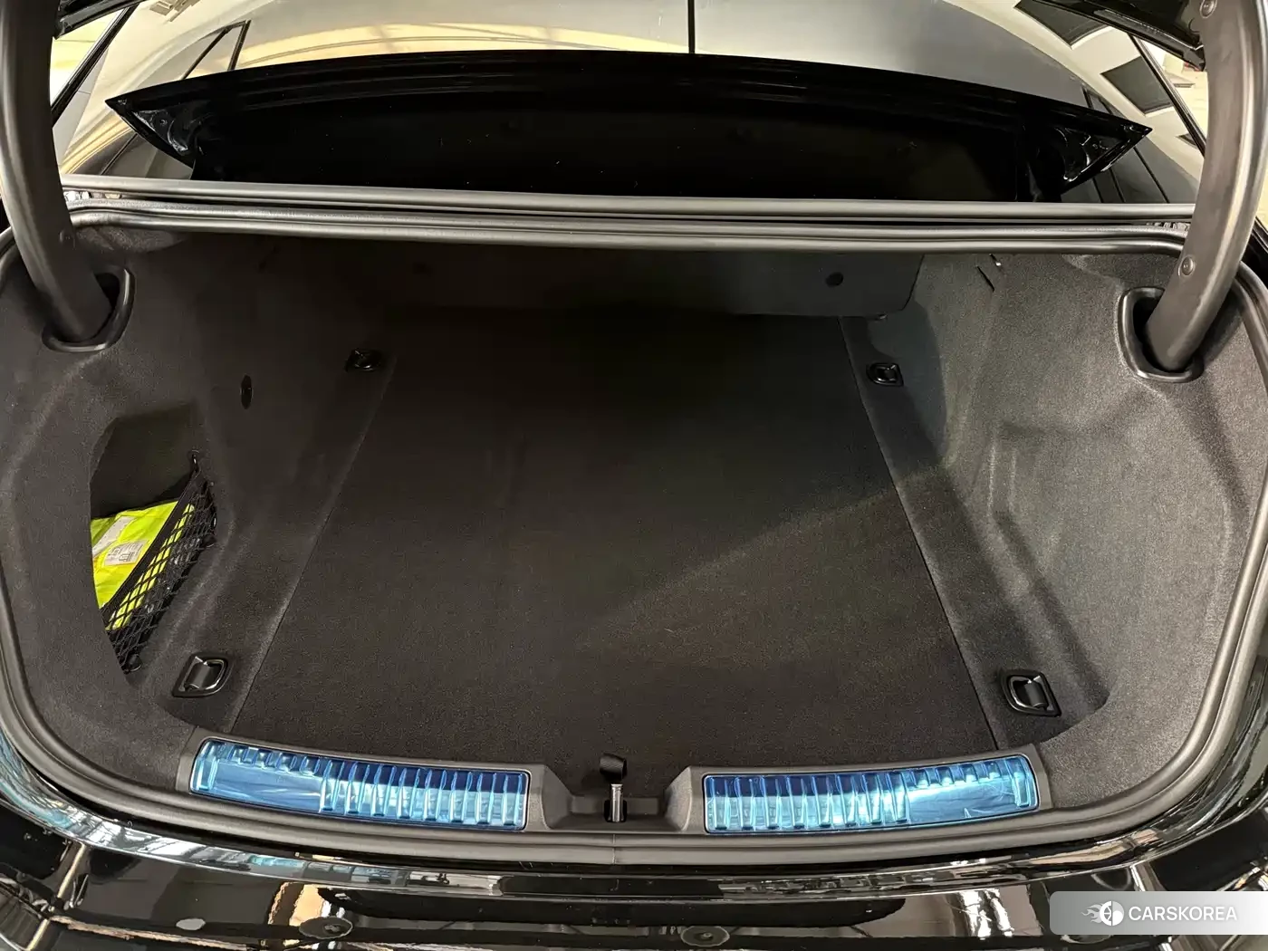 Audi A6L 2026 Черный из Китая, фото 3