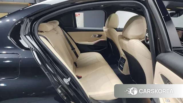 BMW 3 Series (G20) 2023 Черный из Кореи, фото 3