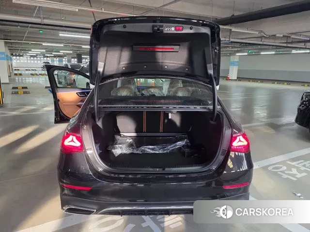 Mercedes-Benz E-Class W214 2025 Черный из Кореи, фото 3