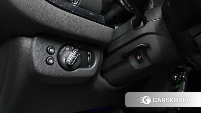 Mini Cooper Clubman 2023 Красный из Кореи, фото 3