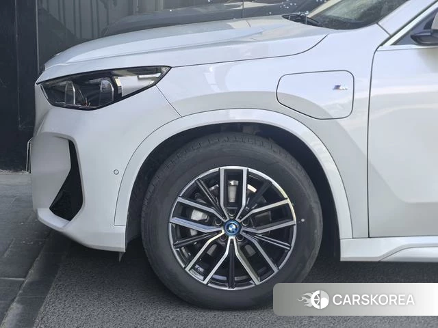 BMW iX1 2025 Белый из Китая, фото 3