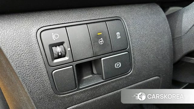 Hyundai Staria 2025 Желтый из Кореи, фото 3