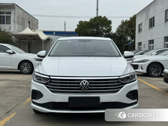 Volkswagen Lavida 2024 Белый из Китая, фото 3