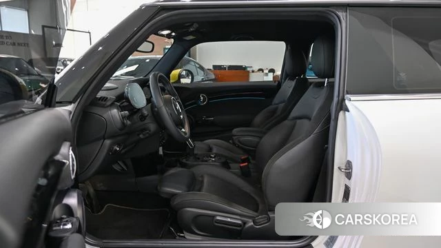 Mini Cooper Electric 2023 Белый из Кореи, фото 3