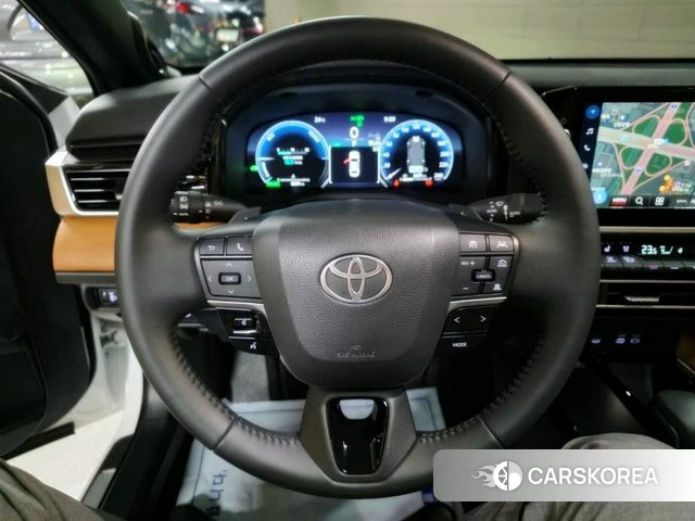 Toyota Camry (XV80) 2025 Белый из Кореи, фото 3
