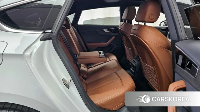 Audi A5 (F5) 2024 Белый из Кореи, фото 3