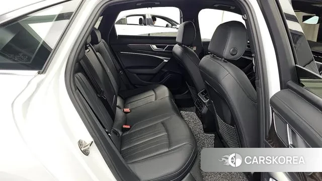 Audi A6 (C8) 2023 Белый из Кореи, фото 3