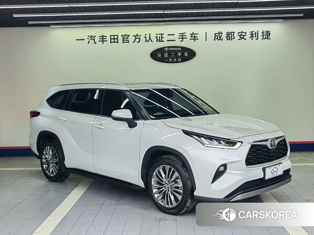 Toyota Highlander 2024 Белый из Китая, фото 3