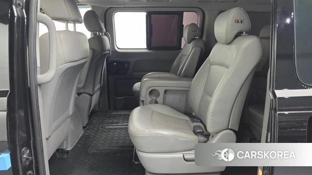 Hyundai The New Grand Starex 2018 Черный из Кореи, фото 3