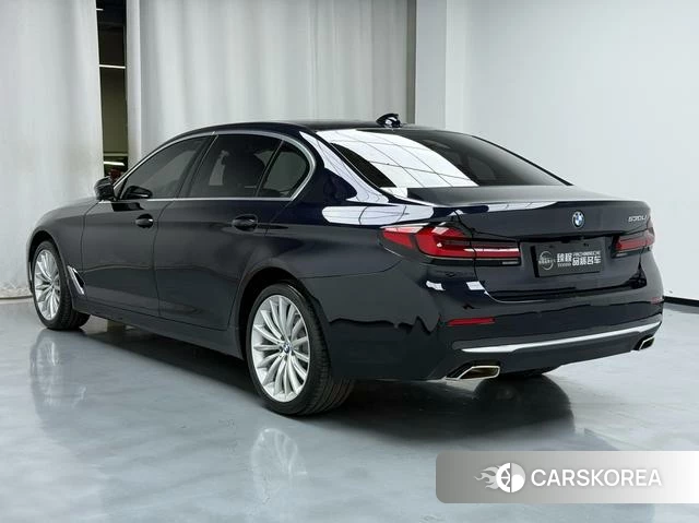 BMW 5 series 2021 Черный из Китая, фото 3