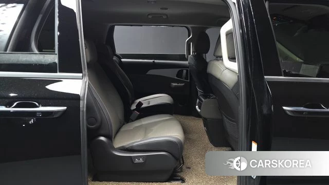 Kia The New Carnival 4th Generation 2023 Черный из Кореи, фото 3
