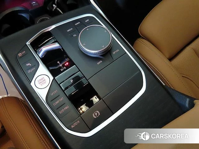 BMW 3 Series (G20) 2023 Белый из Кореи, фото 3