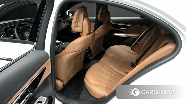 Mercedes-Benz E-Class W214 2024 Белый из Кореи, фото 3