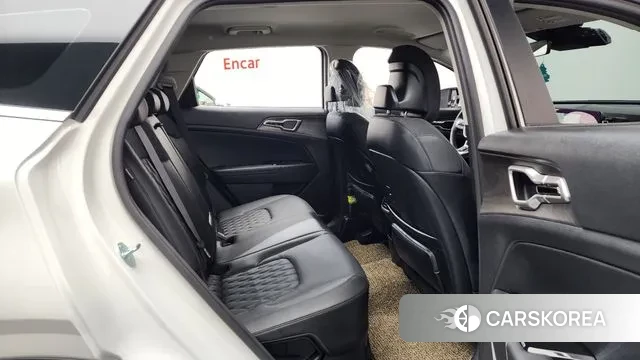 Kia Sportage 5th Generation Hybrid 2024 Белый из Кореи, фото 3