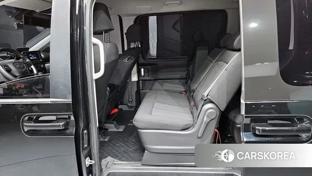 Hyundai Staria 2021 Черный из Кореи, фото 3