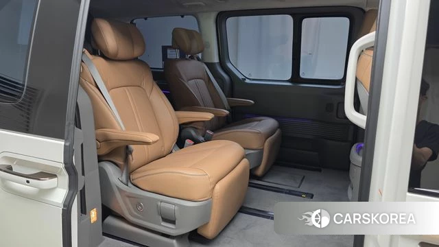 Hyundai Staria 2025 Белый из Кореи, фото 3