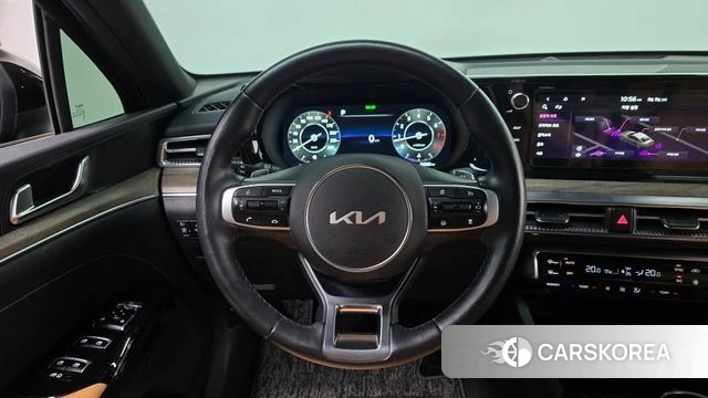Kia K5 3rd generation 2022 Черный из Кореи, фото 3
