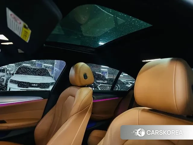 BMW 5 Series (G30) 2018 Черный из Кореи, фото 3