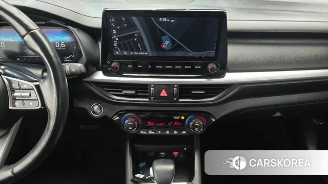 Kia The New K3 2nd generation 2021 Белый из Кореи, фото 3