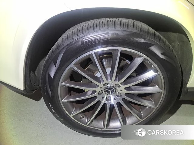 Mercedes-Benz GLE-Class W167 2024 Жемчужный цвет из Кореи, фото 3