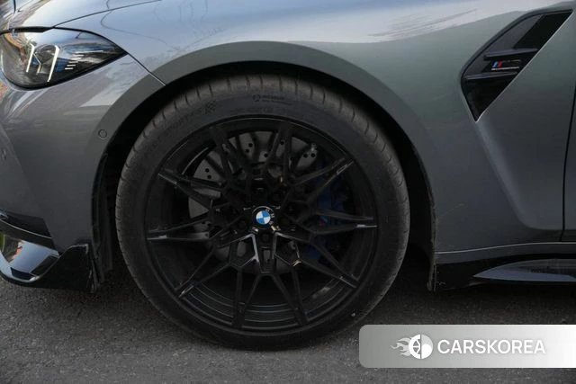 BMW M3 (G80) 2025 Серебристо-серый из Кореи, фото 3