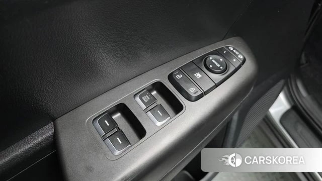 Kia Sportage The Bold 2019 Серебристо-серый из Кореи, фото 3