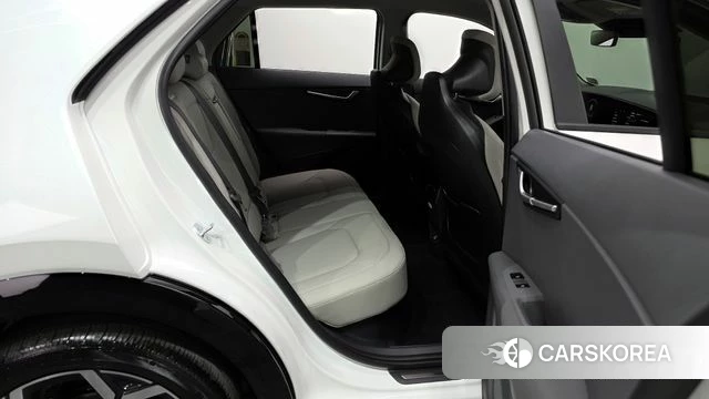 Kia Di Ol Nu Niro 2025 Белый из Кореи, фото 3